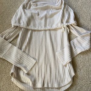 Evy’s tree Emily cowl neck top xs